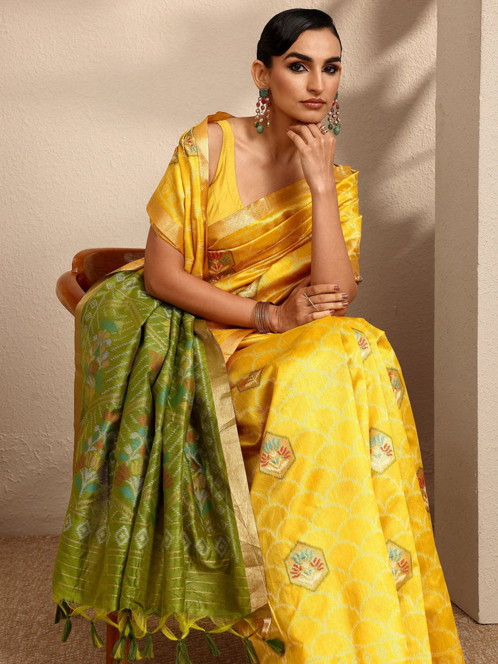 Yellow Woven Design Banarsi Silk Blend Saree With Unstitched Blouse Piece