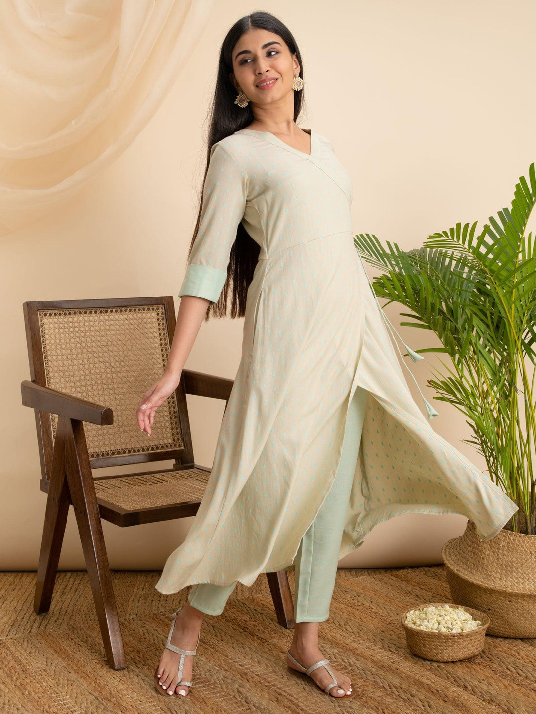 Green Woven Design Rayon Kurta - ShopLibas
