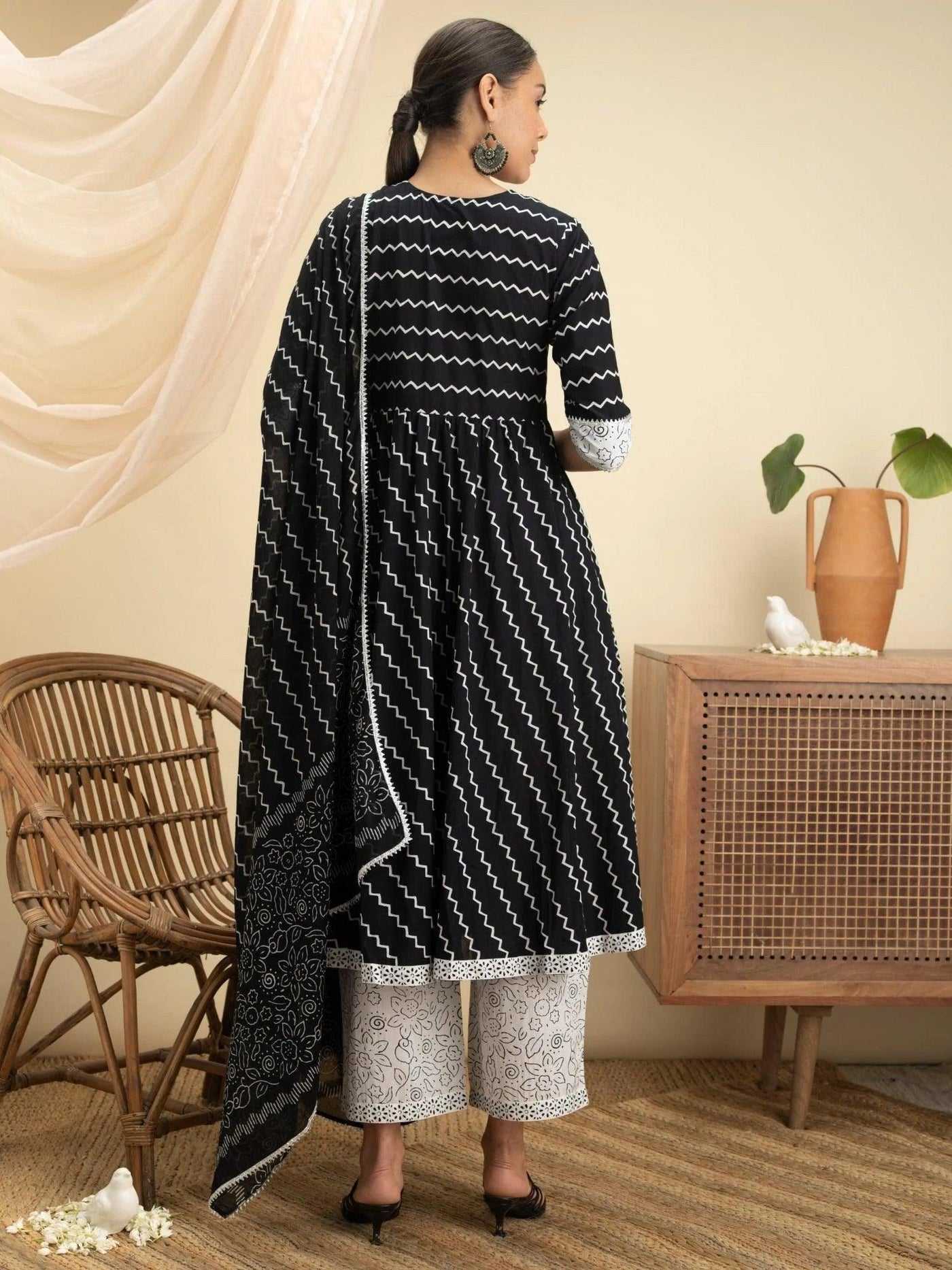 Black Striped Cotton Suit Set - ShopLibas
