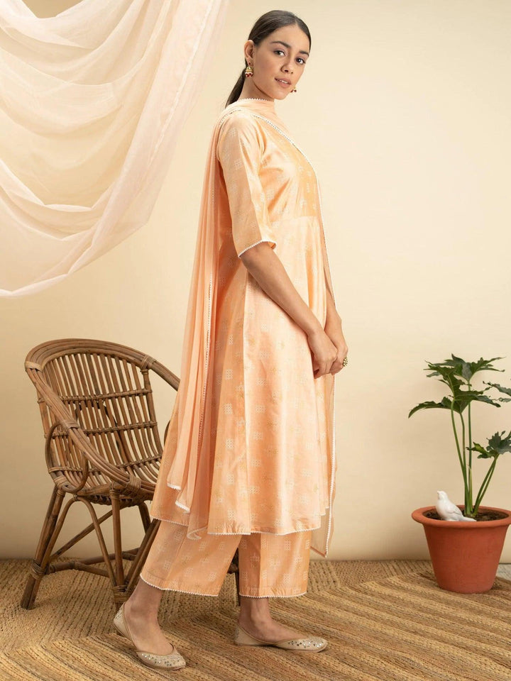 Peach Printed Tusaar Silk Suit Set - ShopLibas