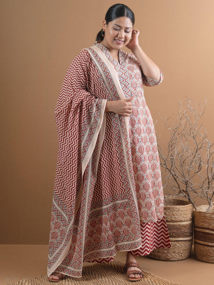 Plus Size Beige Printed Cotton Suit Set - ShopLibas