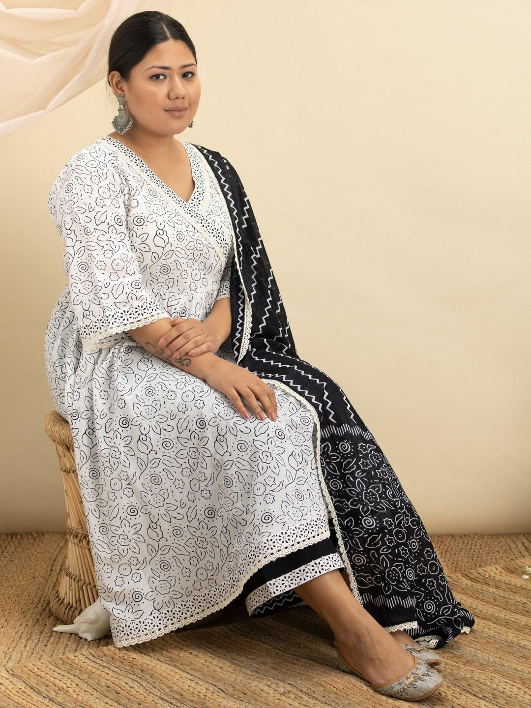 Plus Size White Printed Cotton Suit Set - ShopLibas 