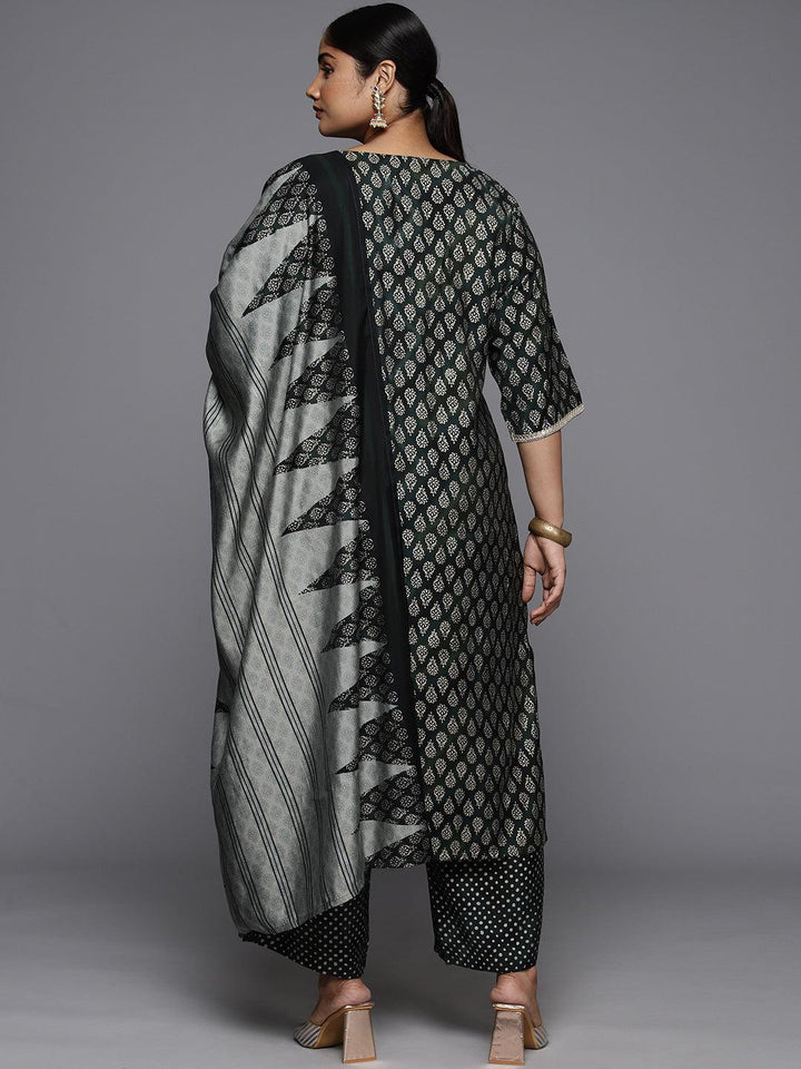 Plus Size Green Yoke Design Silk Blend Straight Kurta With Trousers & Dupatta - ShopLibas