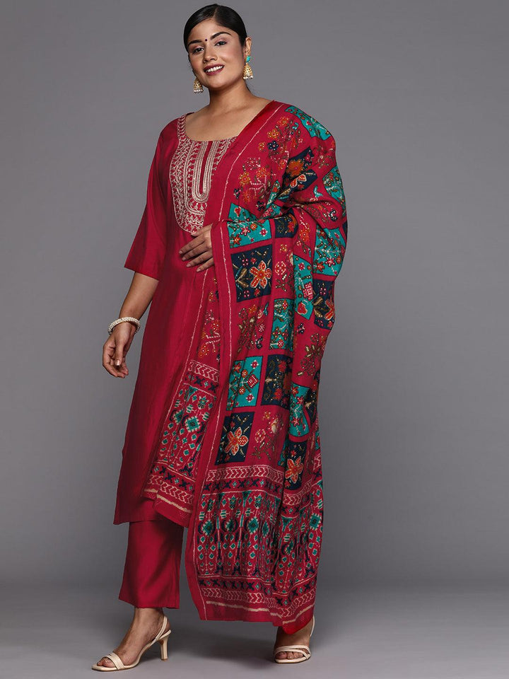 Pink Printed Silk Blend Straight Kurta With Trousers & Dupatta - ShopLibas