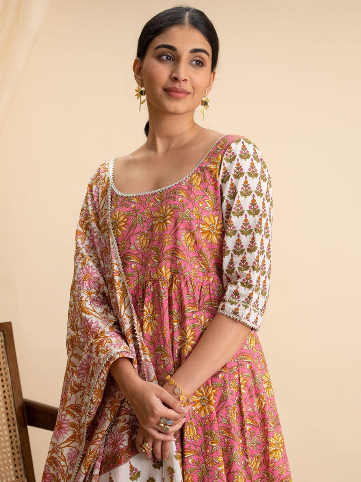 Pink Printed Cotton Suit Set - ShopLibas