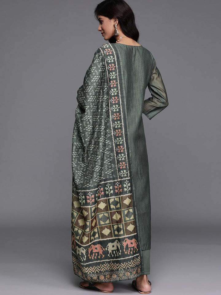 Green Embroidered Chanderi Silk Suit Set - ShopLibas