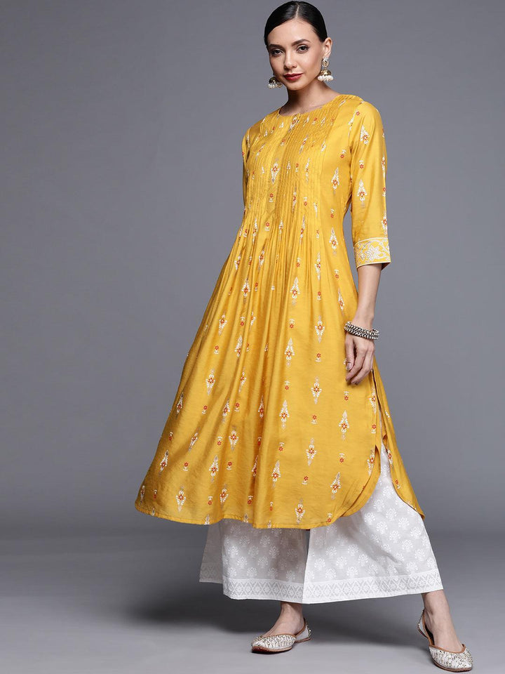 Yellow Printed Chanderi Silk Kurta - ShopLibas