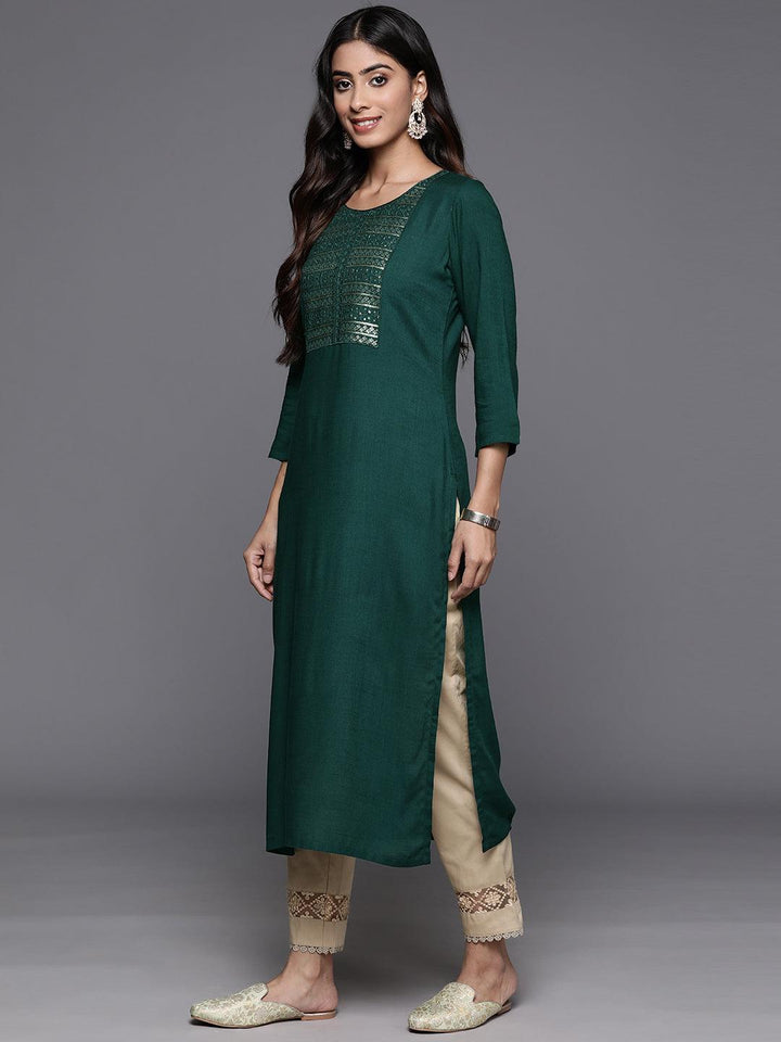Green Yoke Design Rayon Straight Kurta