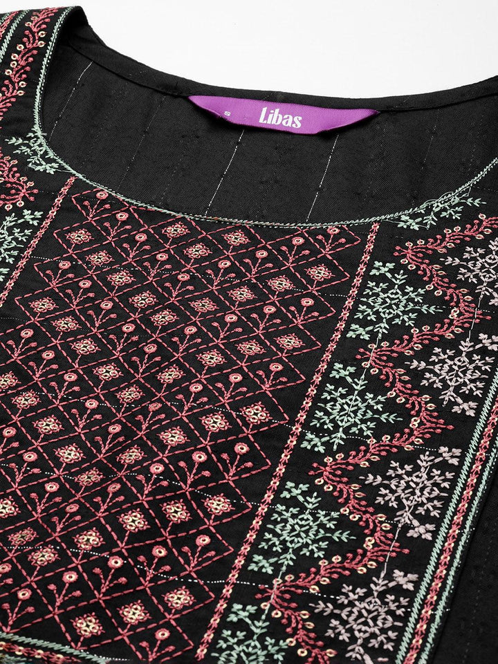 Black Yoke Design Rayon Straight Kurta - ShopLibas
