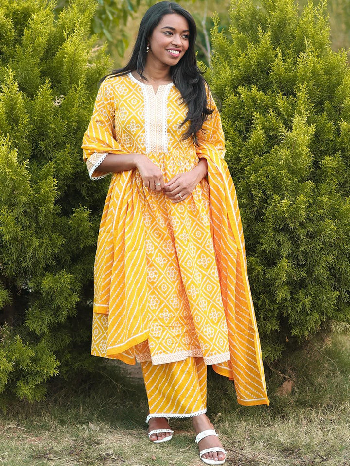 Yellow Printed Cotton Suit Set - ShopLibas