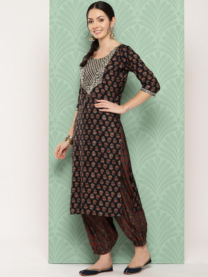 Blue Printed Silk Blend Straight Kurta With Salwar & Dupatta - ShopLibas