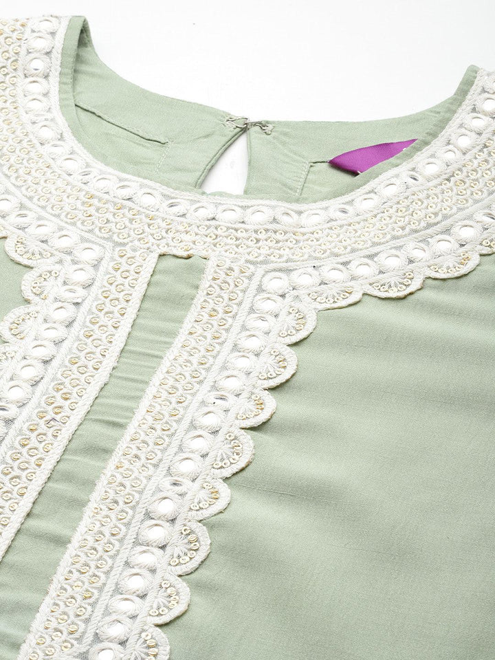 Green Yoke Design Silk Blend Straight Suit With Dupatta
