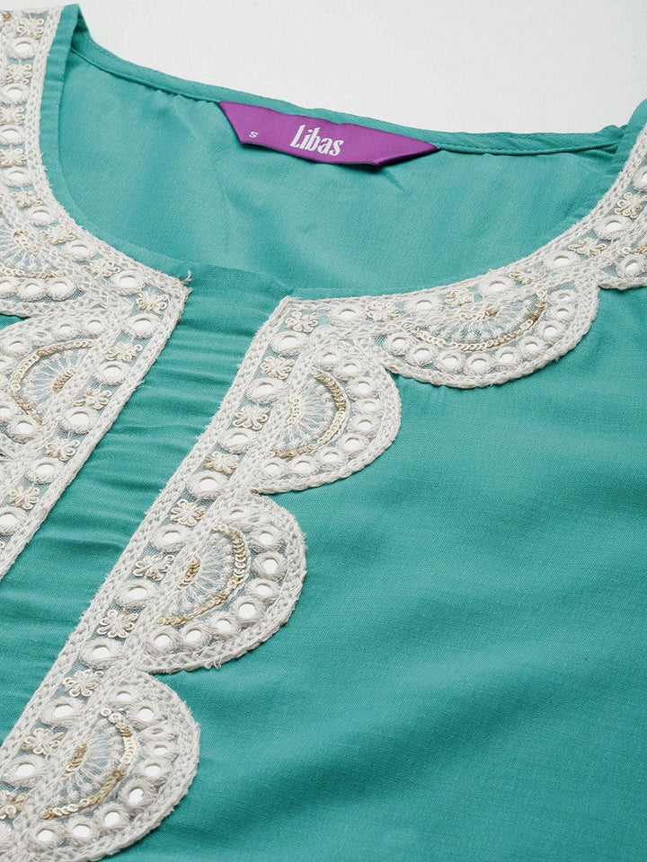 Green Yoke Design Silk Blend Straight Suit With Dupatta