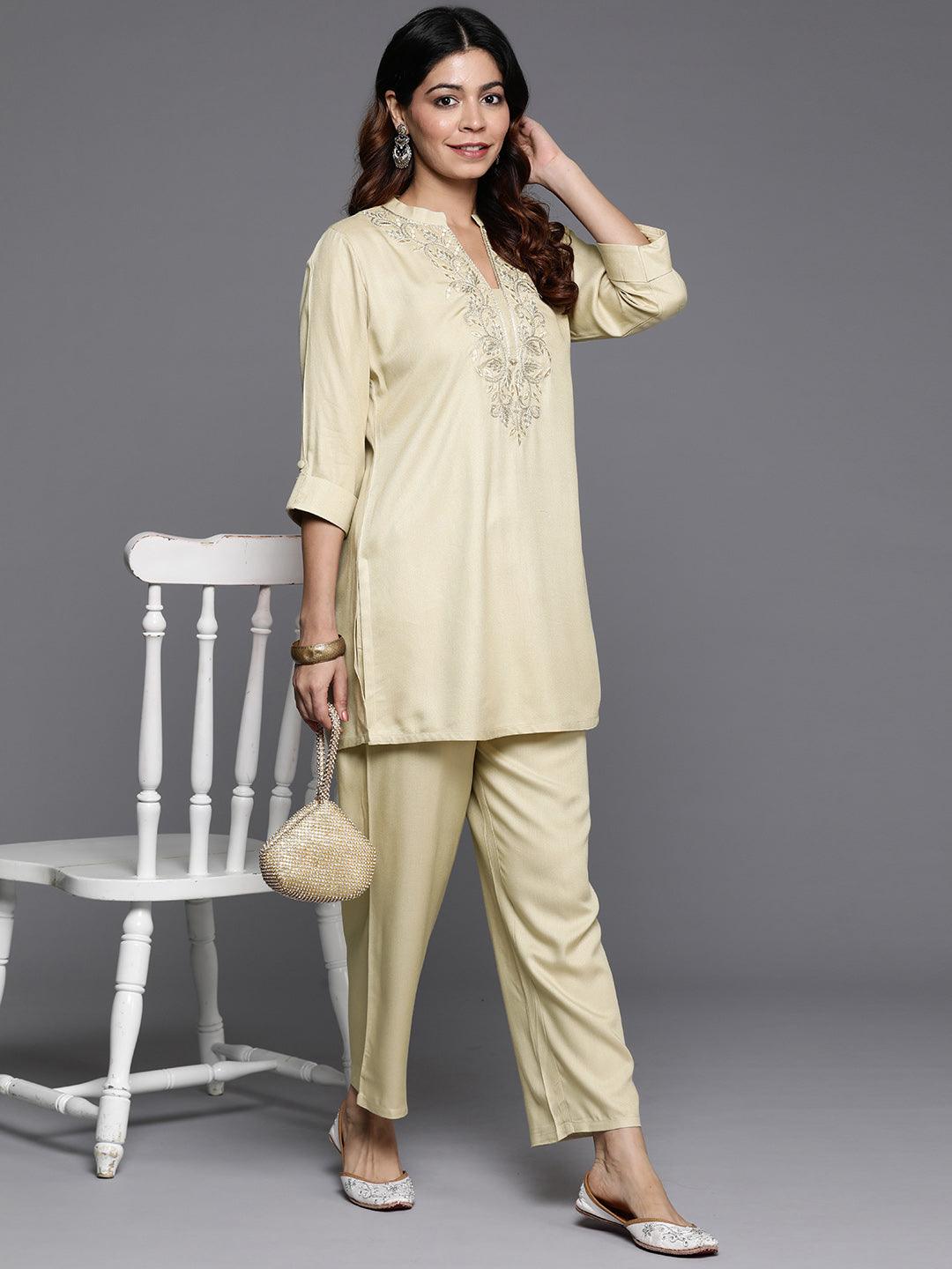 Off White Yoke Design Wool Blend Tunic With Trousers - ShopLibas 