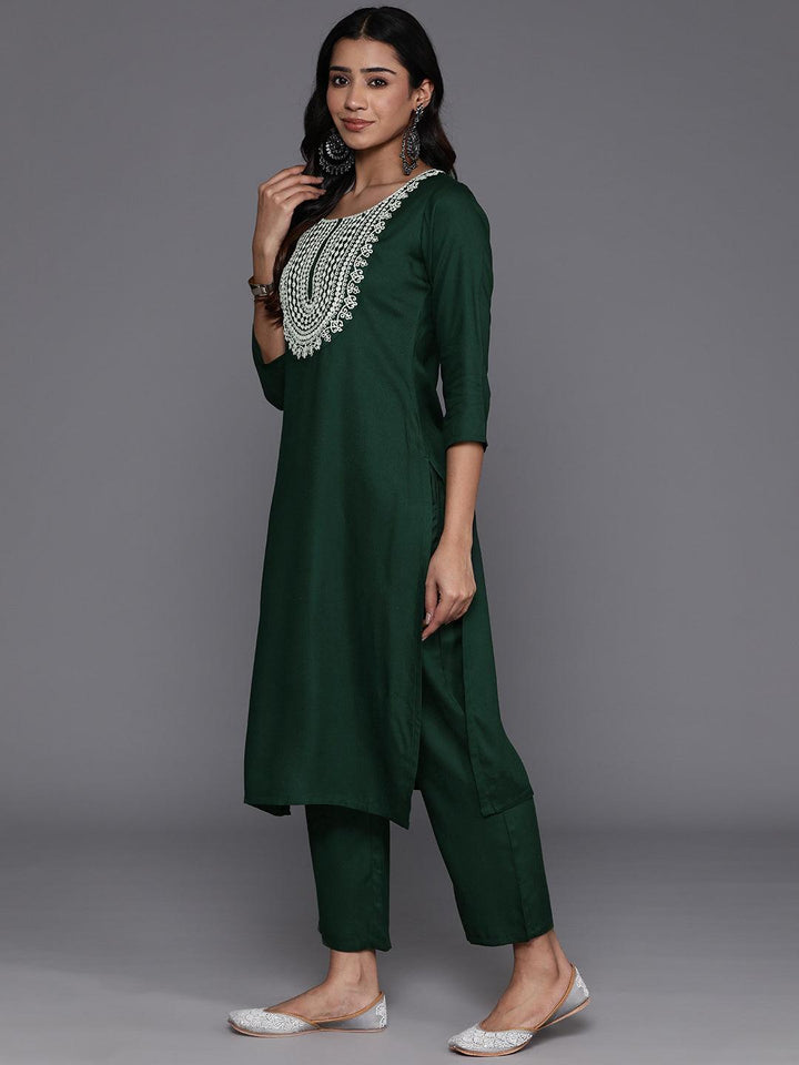 Green Yoke Design Wool Blend Straight Kurta With Trousers - ShopLibas