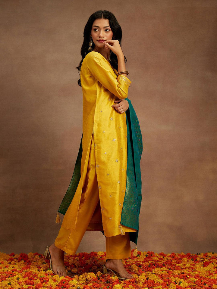Yellow Embroidered Silk Blend Straight Suit With Dupatta
