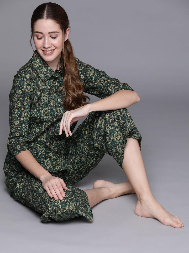 Green Printed Cotton Night Suit - ShopLibas