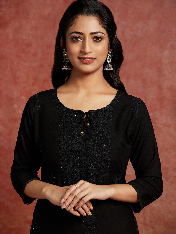 Black Embroidered Rayon Straight Kurta - ShopLibas