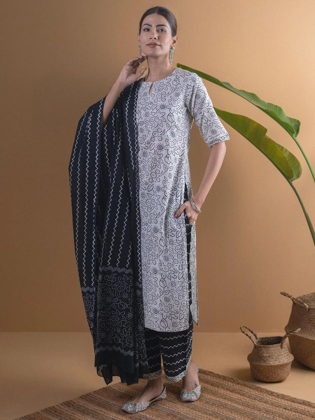 White Printed Cotton Suit Set - ShopLibas