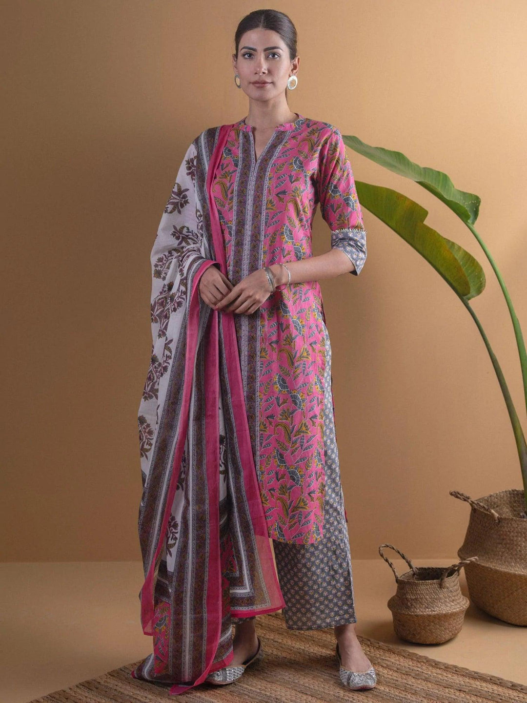 Pink Printed Cotton Suit Set - ShopLibas