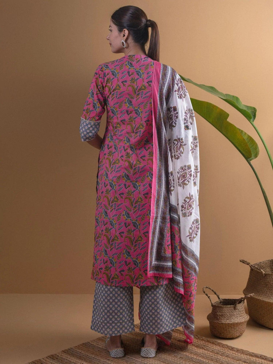 Pink Printed Cotton Suit Set - ShopLibas