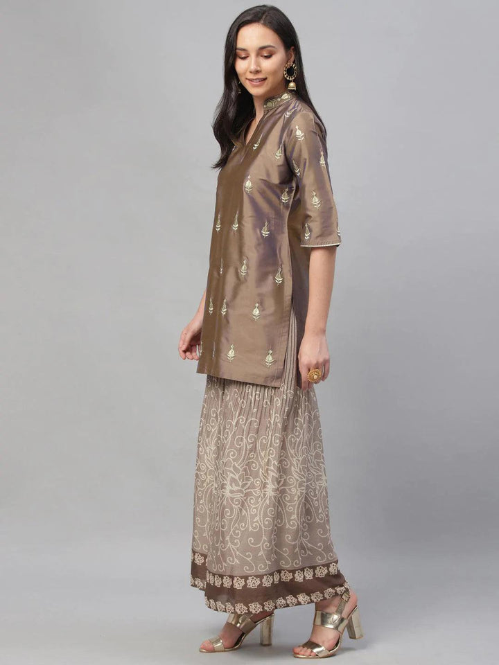 Grey Embroidered Chanderi Kurta Set - ShopLibas