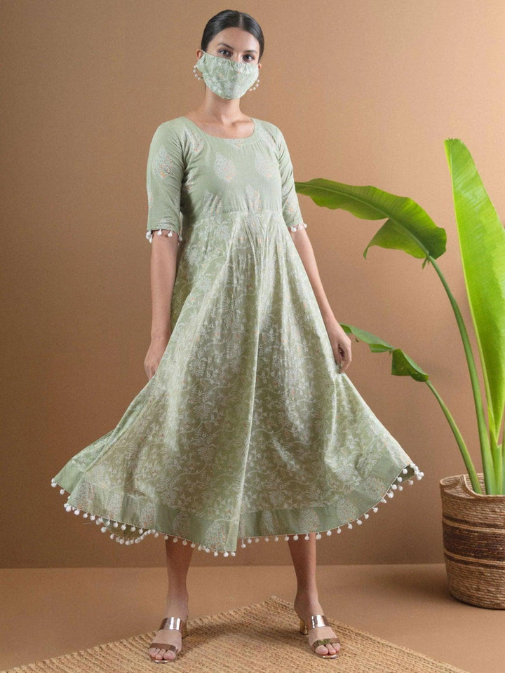 Green Printed Cotton Dress With Mask - ShopLibas