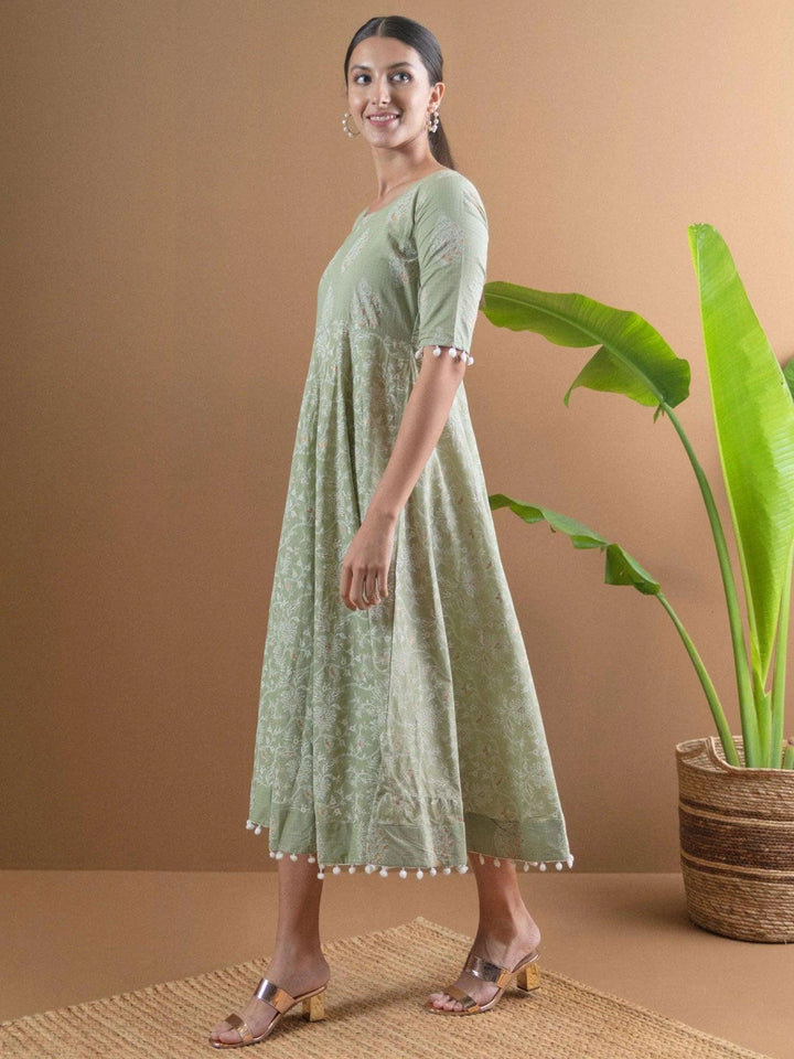 Green Printed Cotton Dress With Mask - ShopLibas