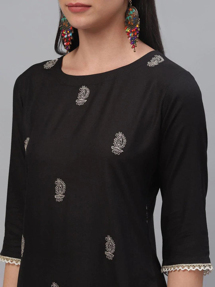 Black Embroidered Rayon Kurta - ShopLibas