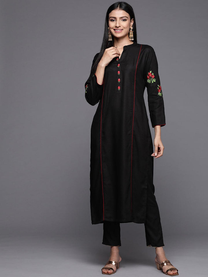 Black Embroidered Pashmina Wool Straight Kurta - Libas