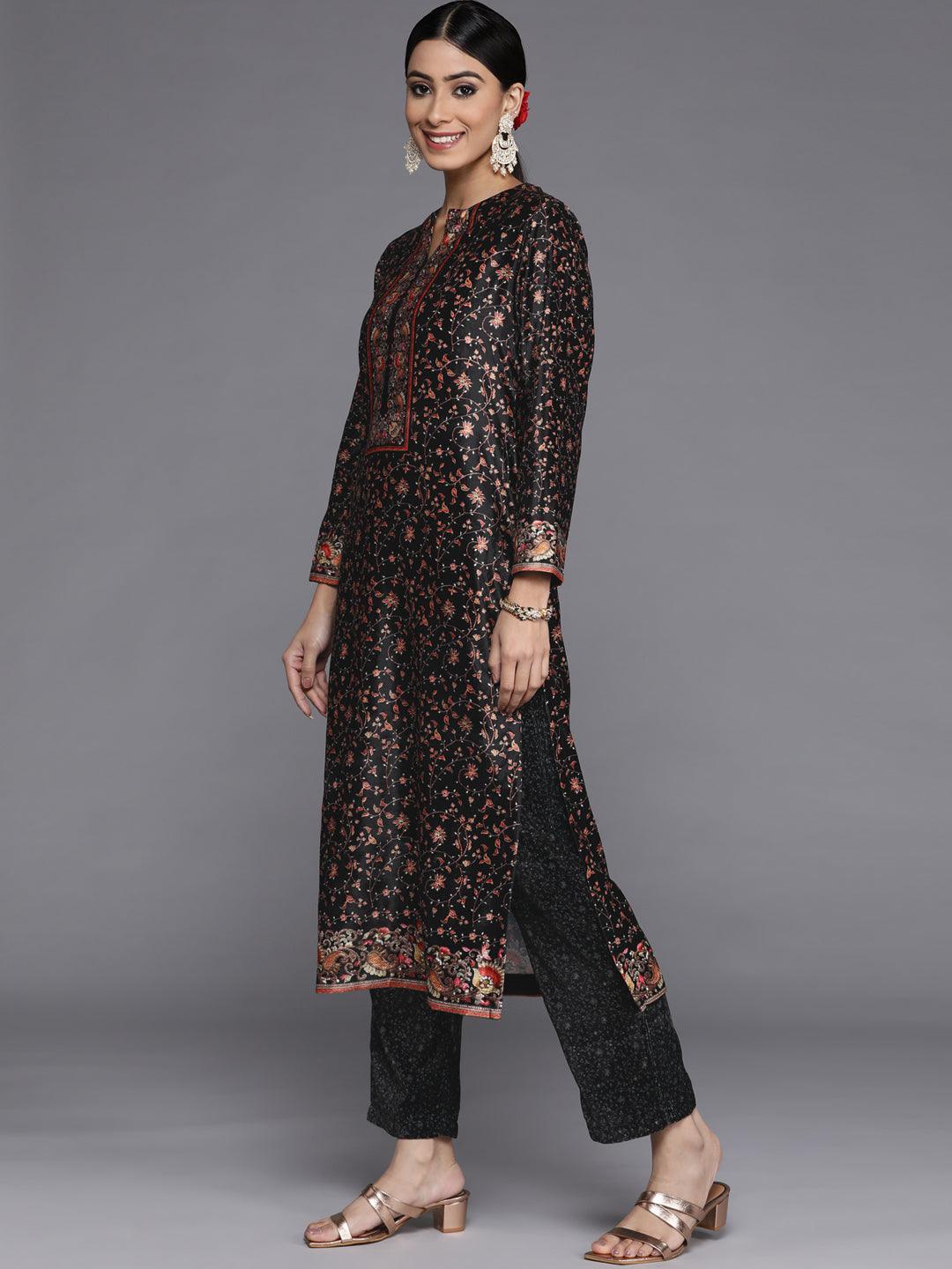 Black Printed Velvet Straight Suit Set With Trousers - Libas 