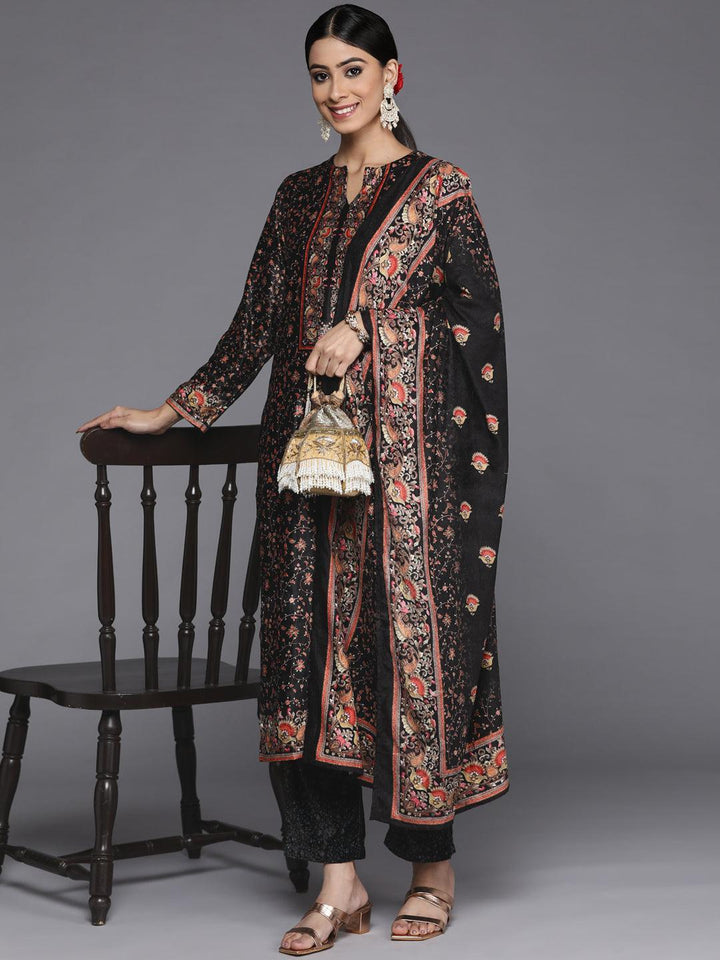 Black Printed Velvet Straight Kurta With Dupatta