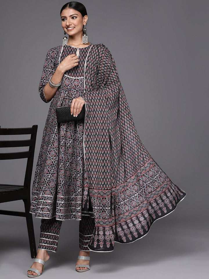 Black Yoke Design Cotton Anarkali Suit Set - ShopLibas