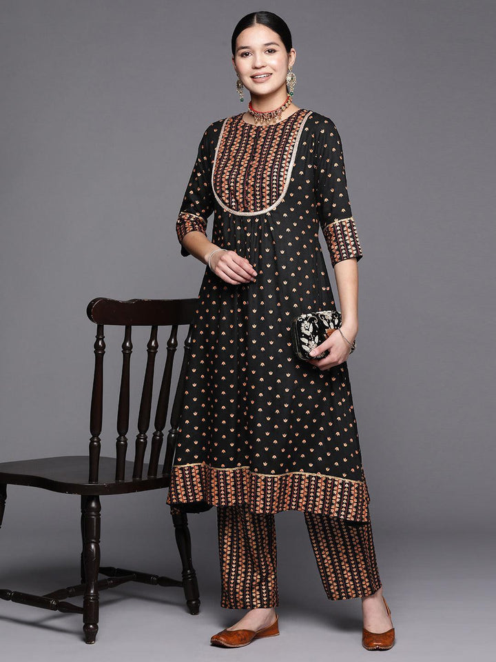 Black Yoke Design Rayon A-Line Kurta - ShopLibas