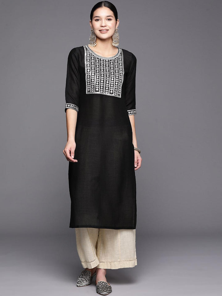Black Yoke Design Silk Straight Kurta - ShopLibas