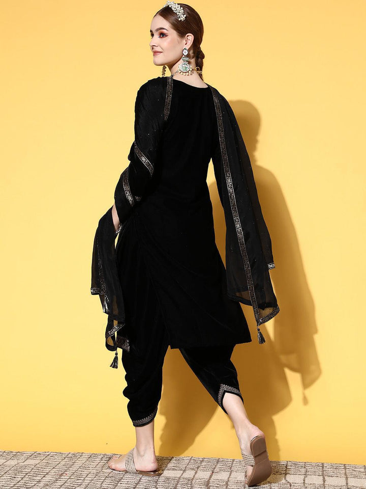 Black Yoke Design Velvet Straight Suit Set - ShopLibas