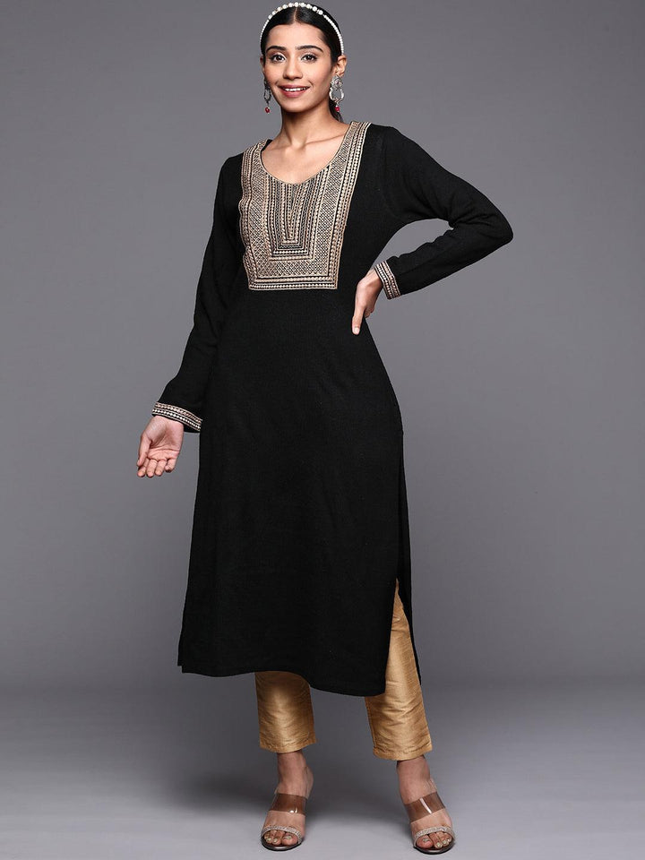 Black Yoke Design Wool Straight Kurta - ShopLibas
