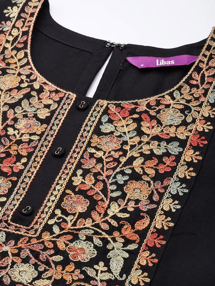 Black Yoke Design Wool Straight Kurta - ShopLibas