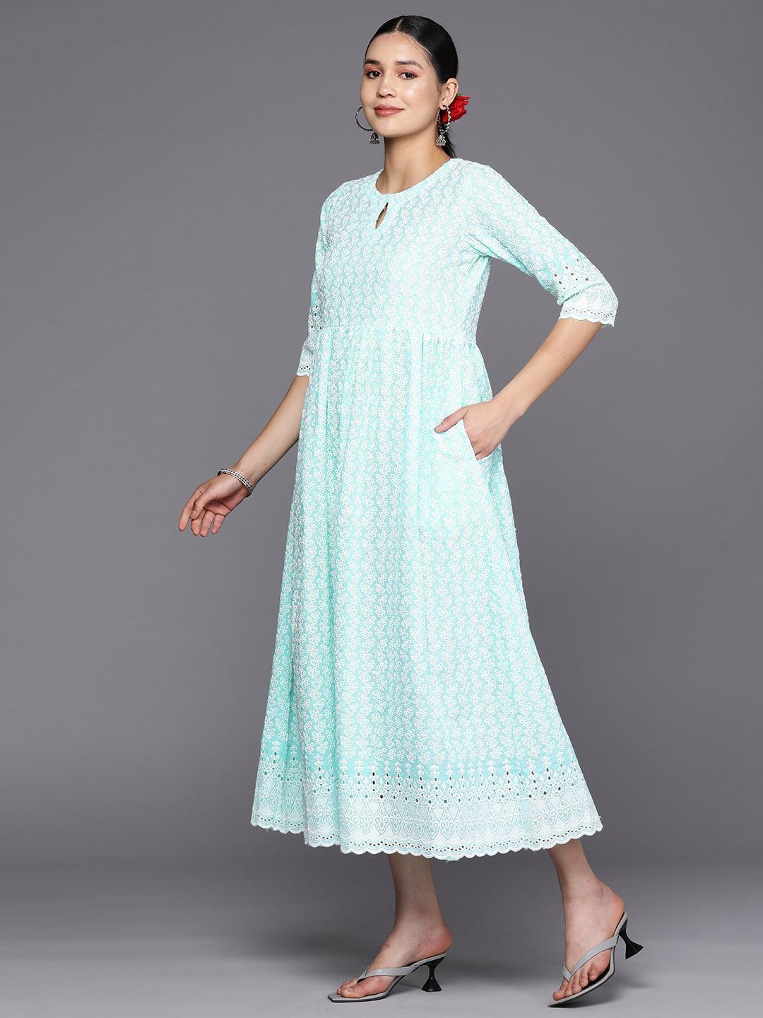 champagne color cocktail dresses Meline Plus Size Gold Dress– Hello Curve Taylor Swift Welcomes Fans Size:UK20 Preppy