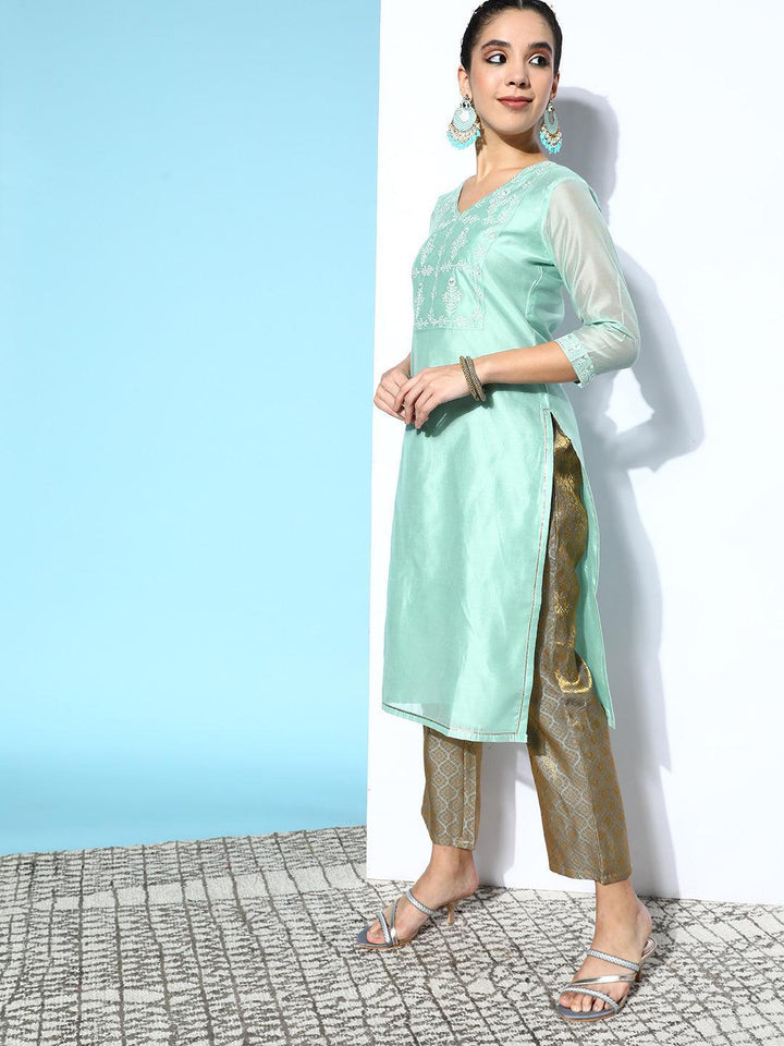 Blue Yoke Design Chanderi Cotton Straight Kurta - ShopLibas