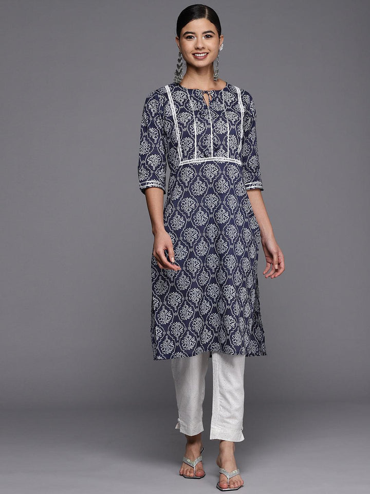 Blue Yoke Design Cotton Straight Kurta - ShopLibas