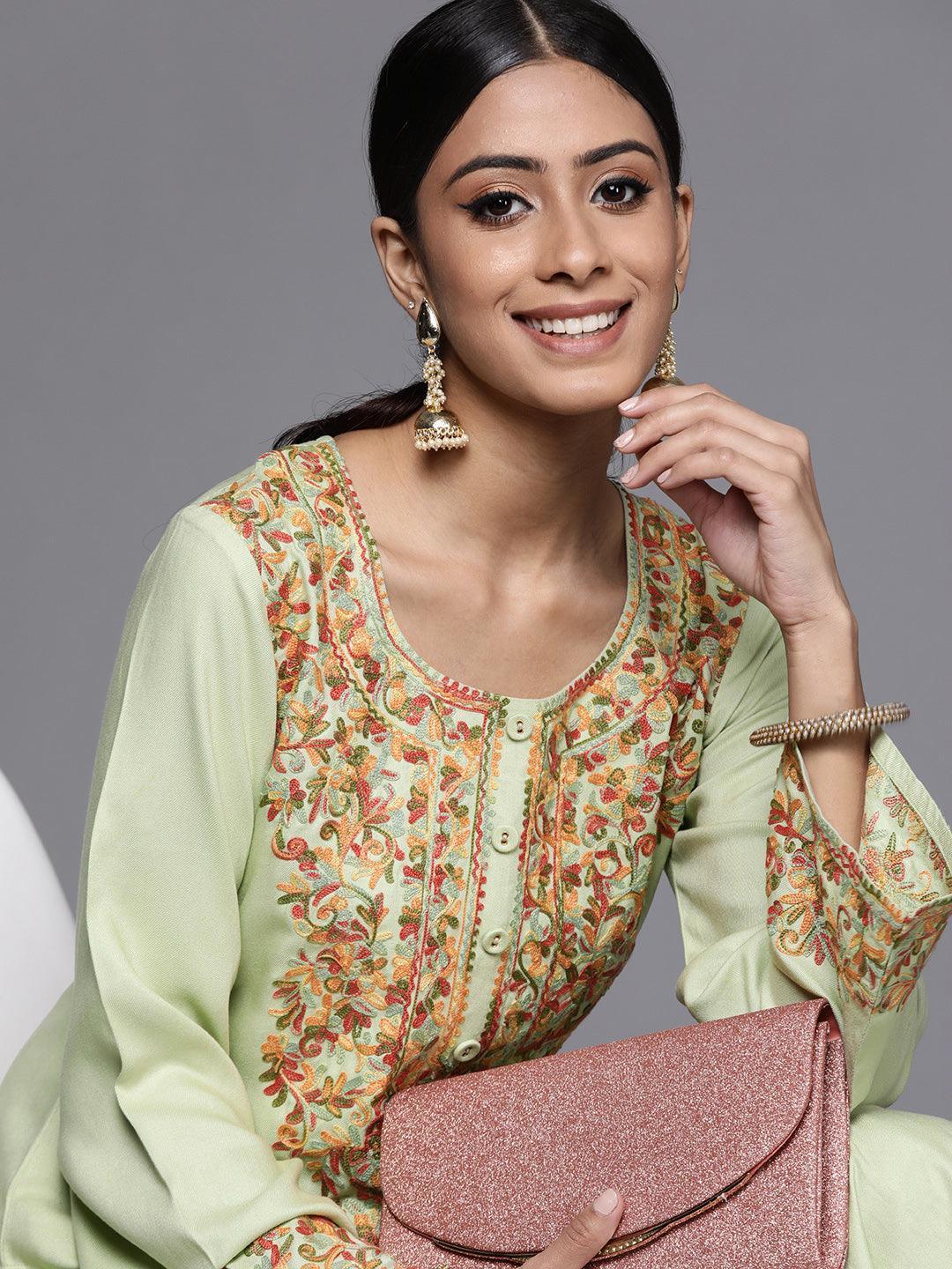 Green Embroidered Rayon Kurta - ShopLibas