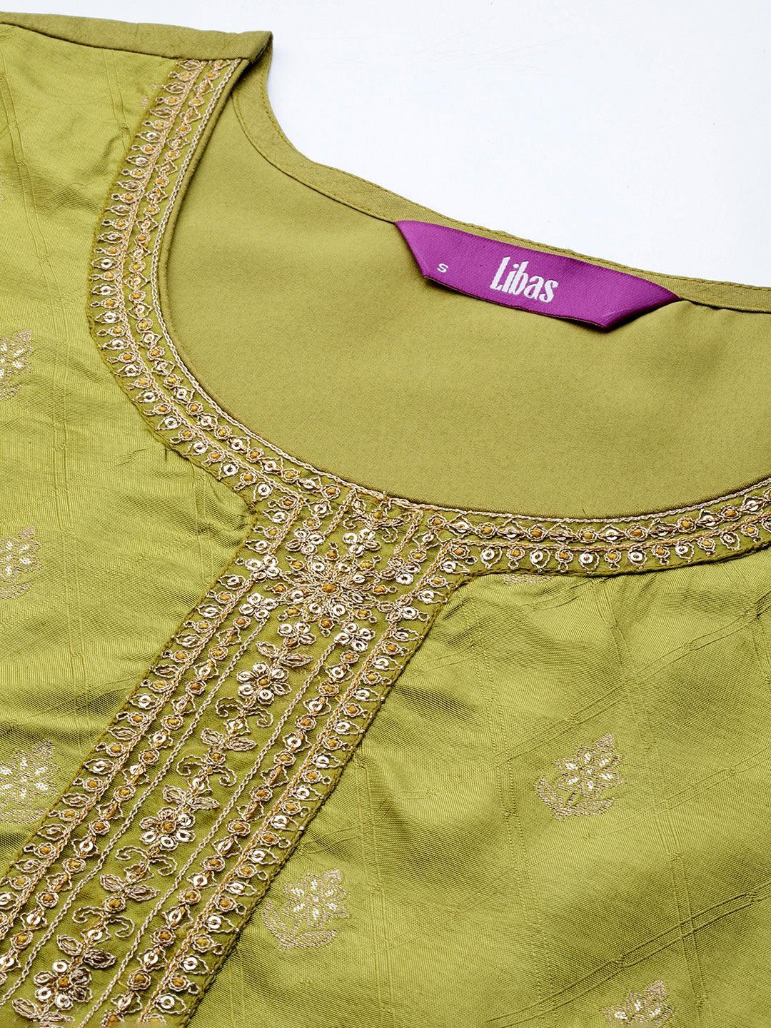 Green Embroidered Silk Blend Suit Set With Trousers - ShopLibas