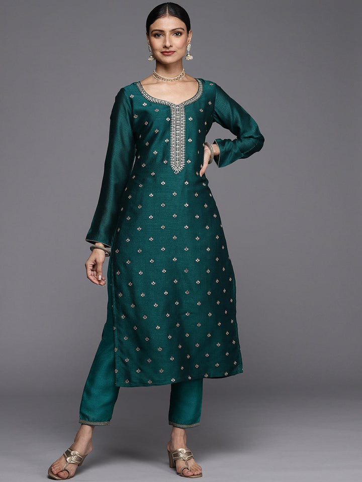 Green Embroidered Silk Straight Kurta - ShopLibas