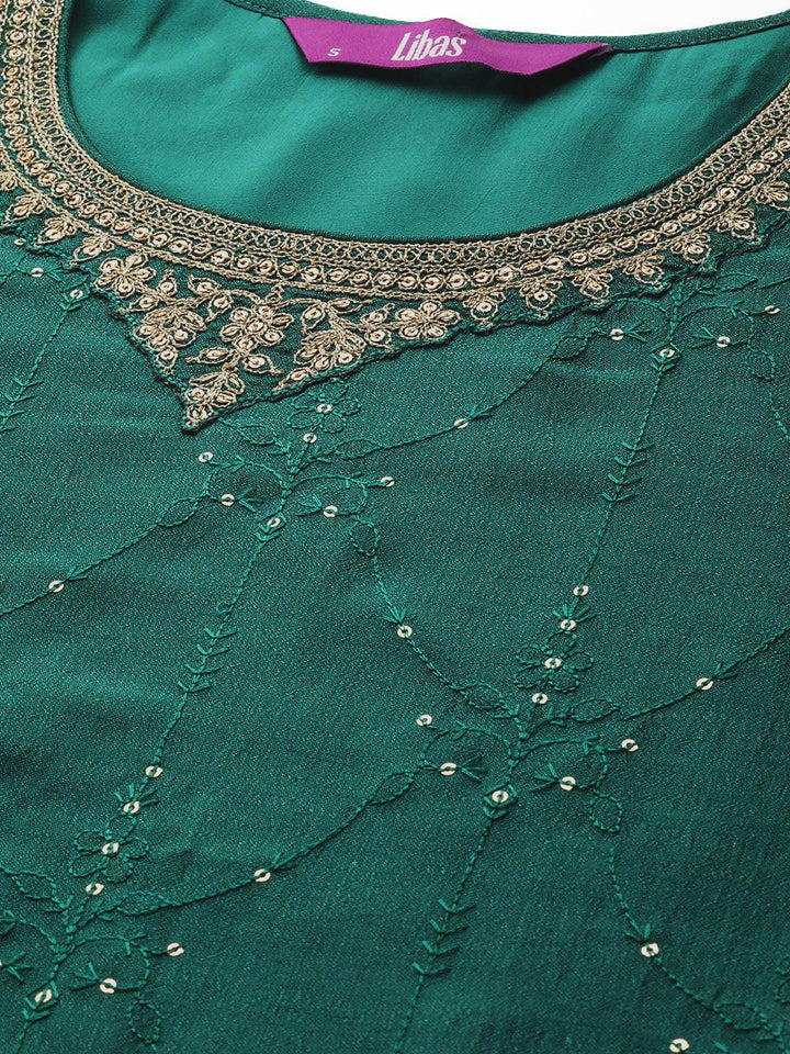 Green Embroidered Silk Straight Kurta - ShopLibas