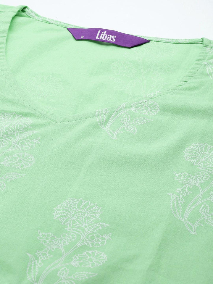 Green Printed Cotton Night Suit - ShopLibas