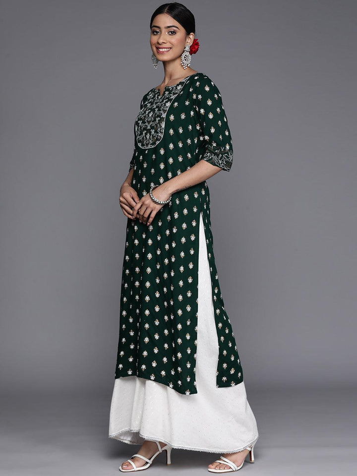 Green Yoke Design Rayon Straight Kurta