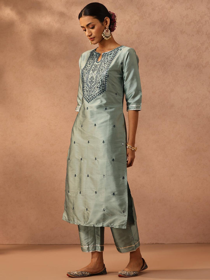 Green Yoke Design Silk Blend Suit Set With Trousers