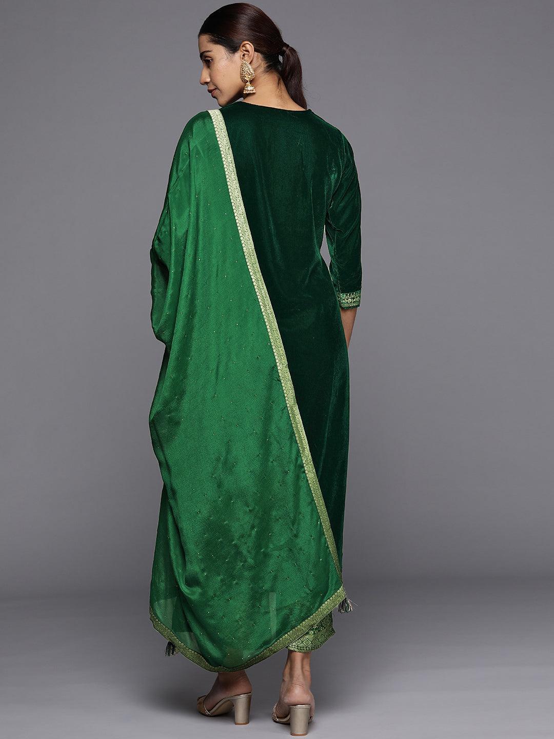 Green Yoke Design Velvet Straight Suit Set - ShopLibas 