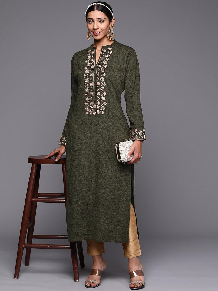Green Yoke Design Wool Straight Kurta - ShopLibas
